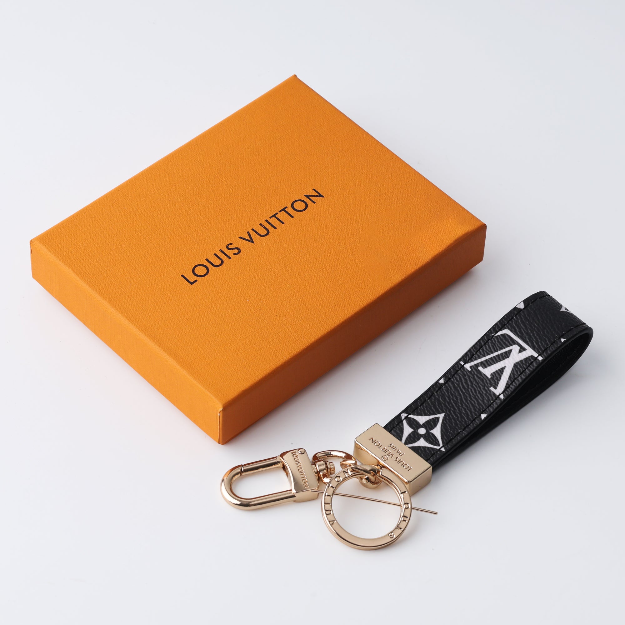 Noir Graphic Dual-Hook Keychain
