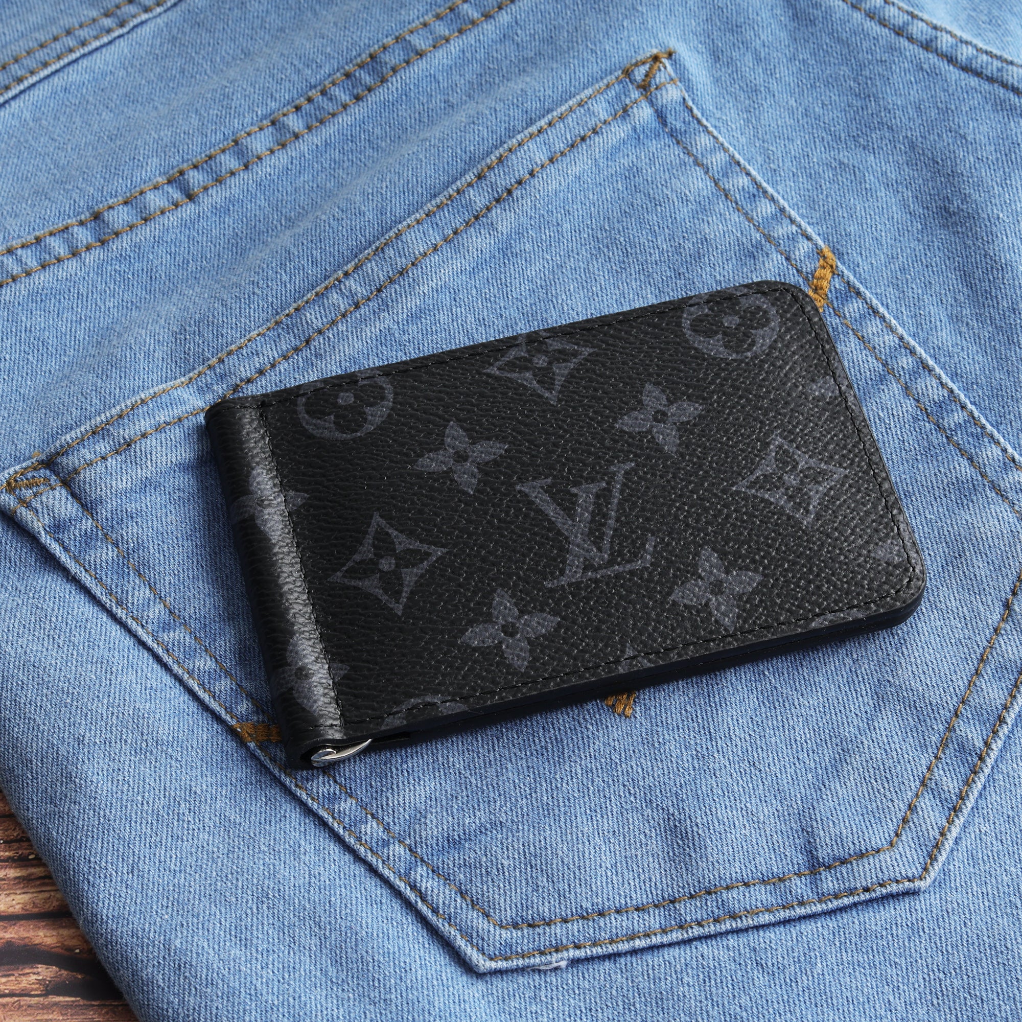 Noir Shadow Bifold Wallet