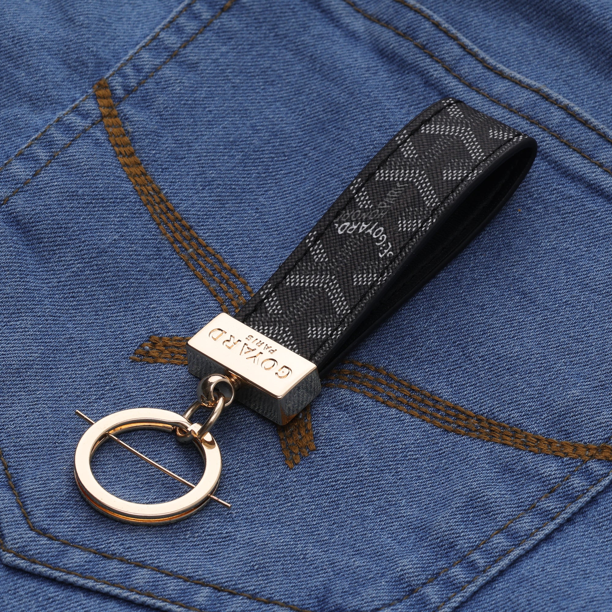 Noir Pattern Loop Keychain