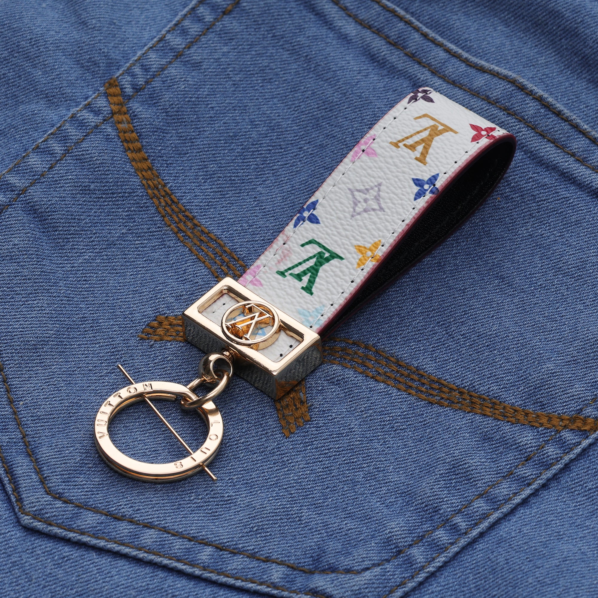 Spectrum White Loop Keychain