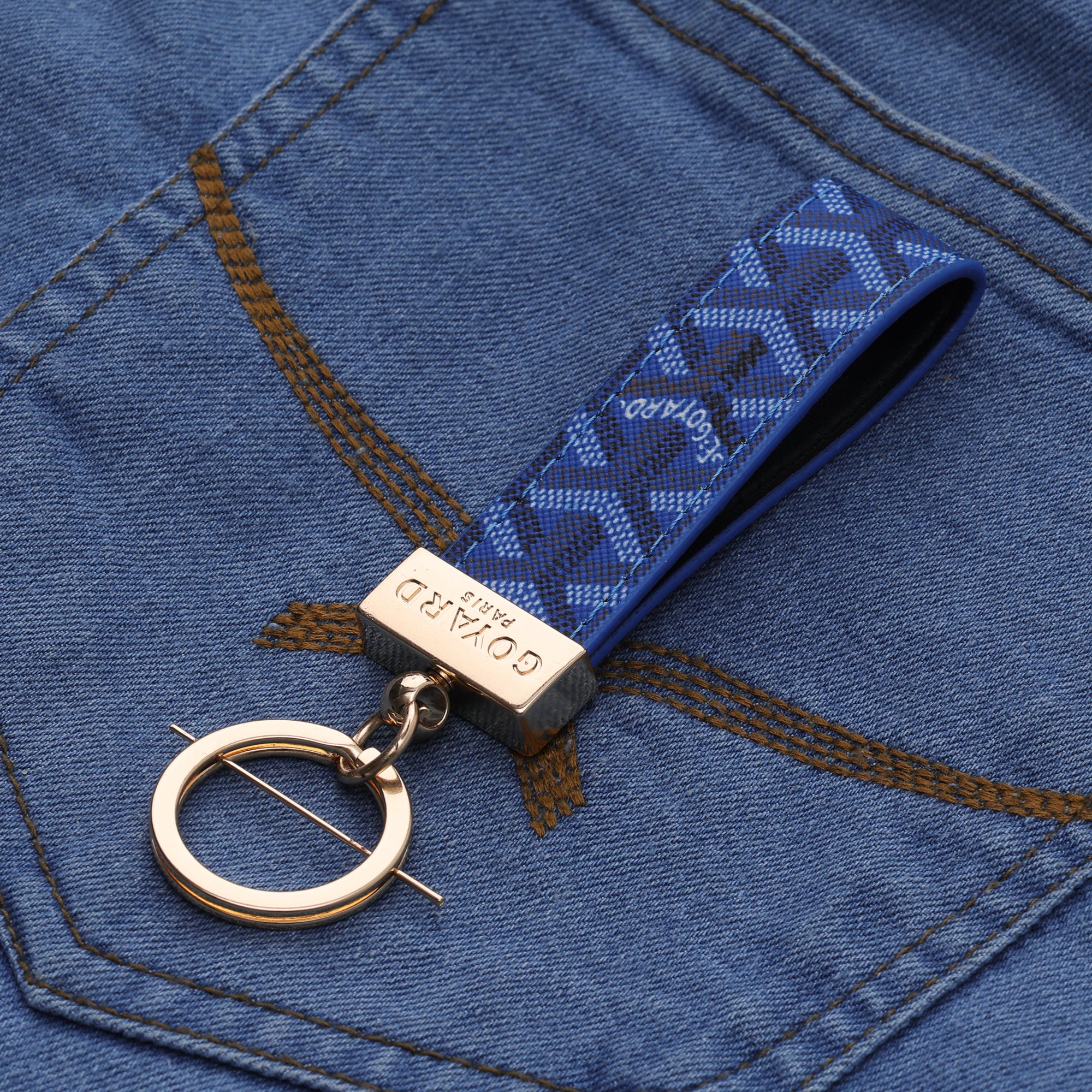 Azure Signature Loop Keychain