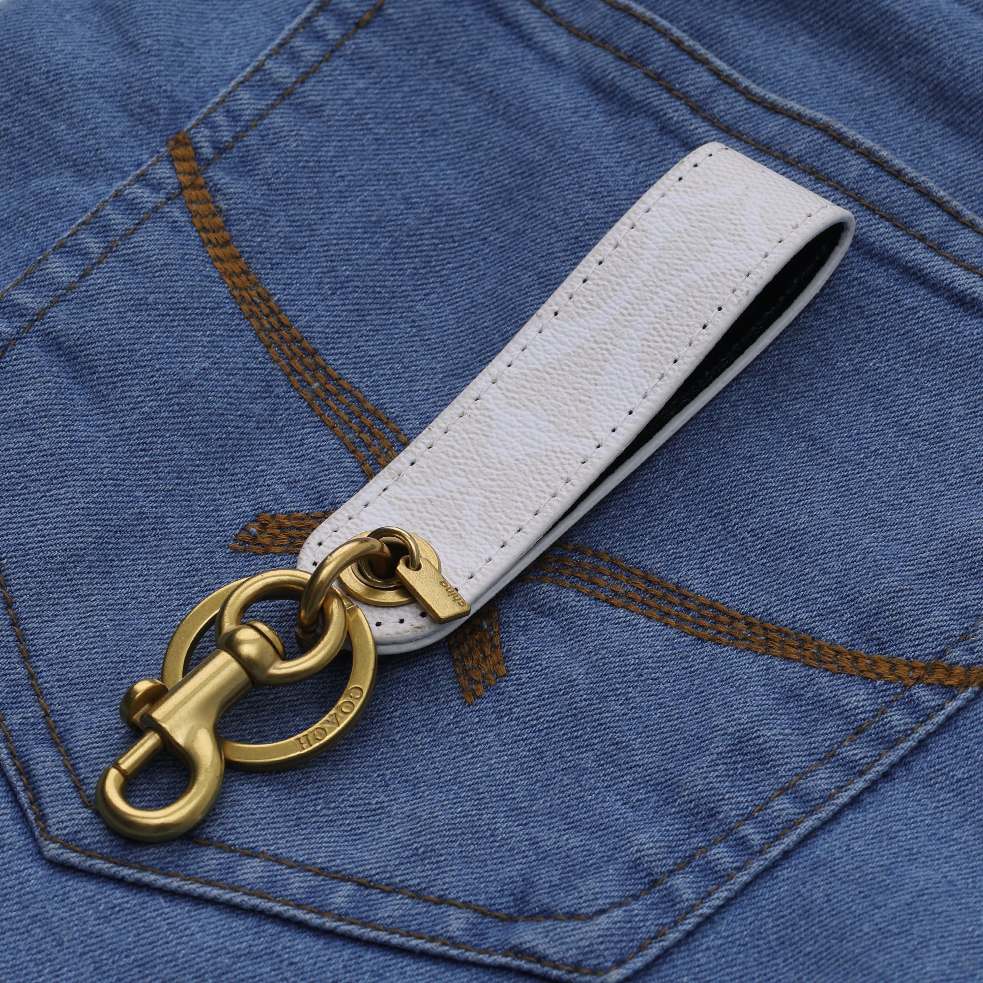 Ivory Signature Loop Keychain