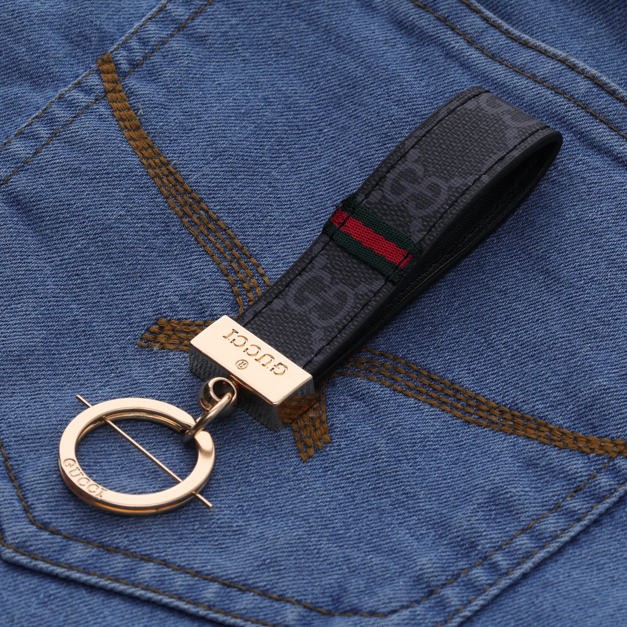 Noir Signature Loop Keychain