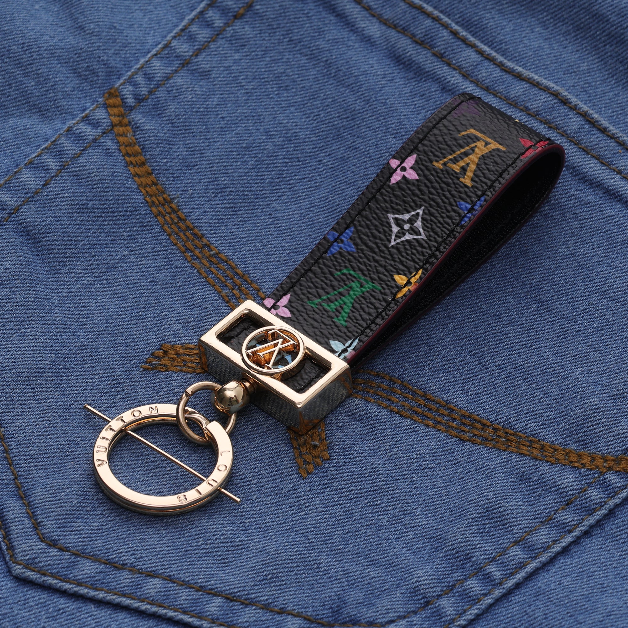 Midnight Pop Loop Keychain